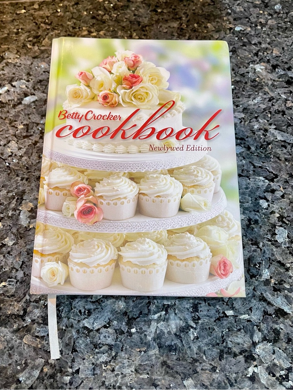 Betty Crocker Cookbook - Newlywed Edition